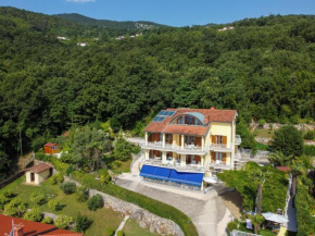 Apartment villa Mona Lisa-3 by Interhome